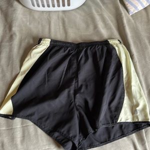 New Balance black lined athletic shorts